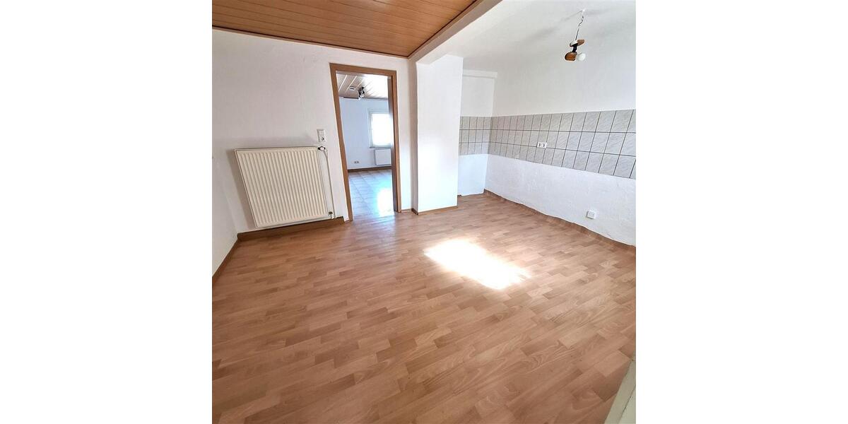 Mehrfamilienhaus, Wohnhaus Ansbach - 6 Zimmer, 145 m&sup2;, 1.950&euro; | Angebot:26057616