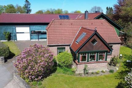 Haus Fockbek - 6 Zimmer, 200 m&sup2;, 1.490&euro; | Angebot:26433587