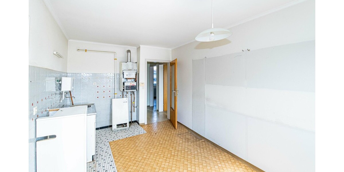 Großzügiges Zweifamilienhaus mit verborgenem Garten in der Innenstadt von Cham - Mehrfamilienhaus, Wohnhaus Cham | Angebot:26298154