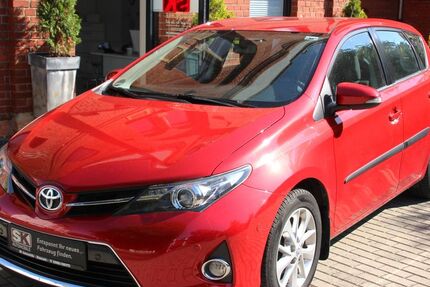 Toyota Auris 75.000 km 9.500 € Eisenach 99817