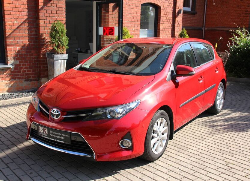 Toyota Auris 75.000 km 9.500 € Eisenach 99817