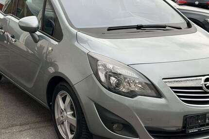 Opel Meriva 96.200 km 6.750 &euro; Düsseldorf 40231