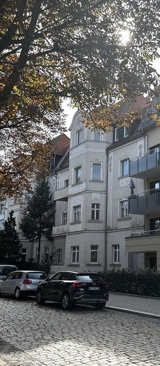 Haus zum Kaufen in Dessau 600.000 € 743.09 m²