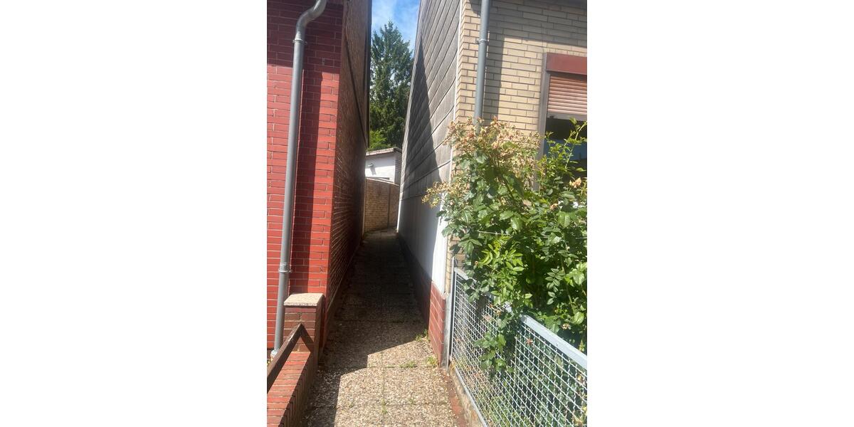 Mehrfamilienhaus, Wohnhaus Itzehoe - 6 Zimmer, 220 m&sup2;, 220.000&euro; | Angebot:26986518