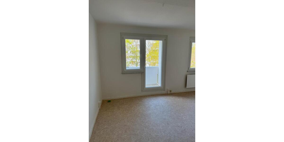 Etagenwohnung Halle (Saale) Damaschkestraße - 1 Zimmer, 30 m&sup2;, 276&euro; | Angebot:26416350