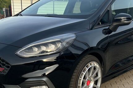 Ford Fiesta 73.000 km 17.900 &euro; Kippenheim 77971