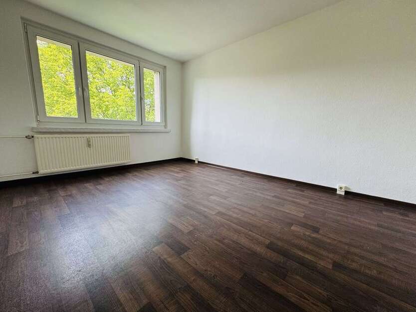 Wohnung zum Mieten in Chemnitz 250 € 50.11 m²