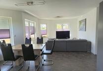 Moderne 4-Zimmer-Eigentumswohnung mit Balkon, Garage, Einbauküche