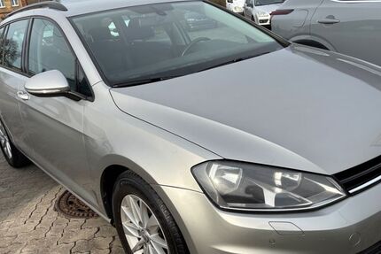 VW Golf 39.000 km 7.900 &euro; Waren 17192