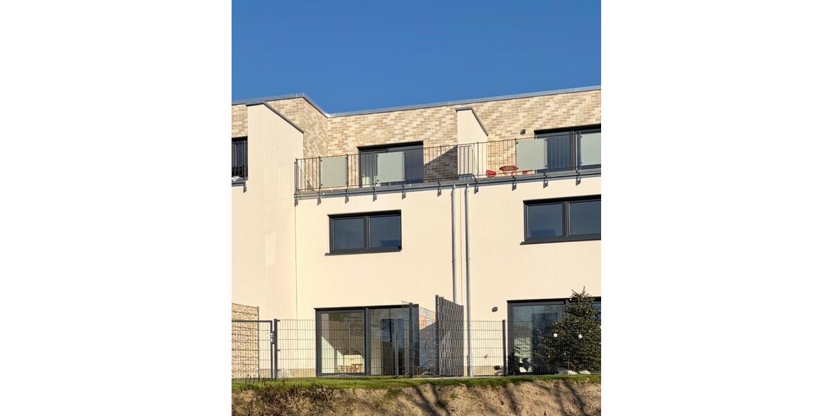 Reihenhaus Karlsdorf-Neuthard Neuthard - 3 Zimmer, 133 m&sup2;, 2.100&euro; | Angebot:24428721