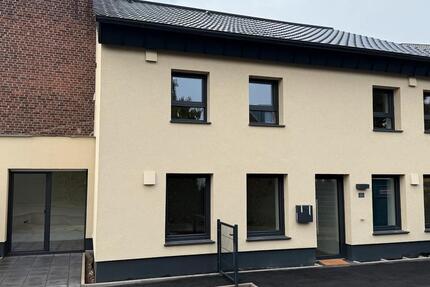 Erstbezug nach Kernsanierung Einfamilienhaus MG-Holt zimmer