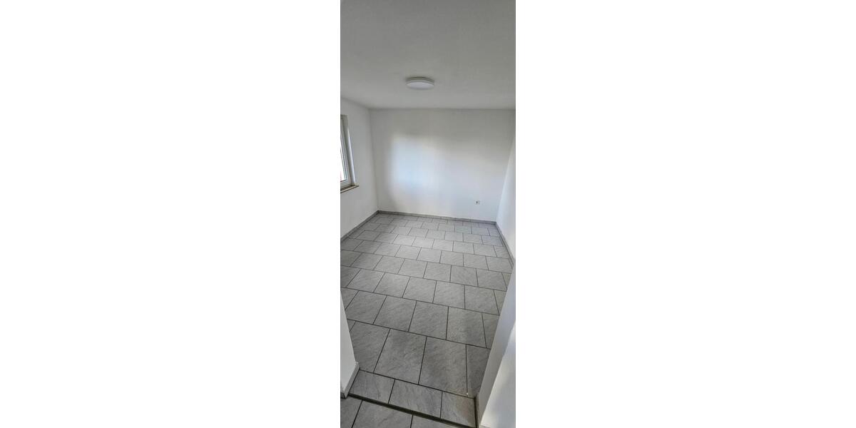 Erdgeschoßwohnung Regenstauf - 2 Zimmer, 42 m&sup2;, 440&euro; | Angebot:26400521