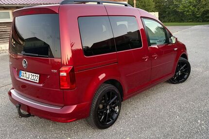 VW Caddy 143.000 km 15.900 &euro; Ellwangen 73479