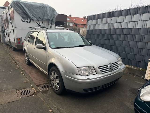 VW Bora 203.000 km 2.950 &euro; Kassel 34134