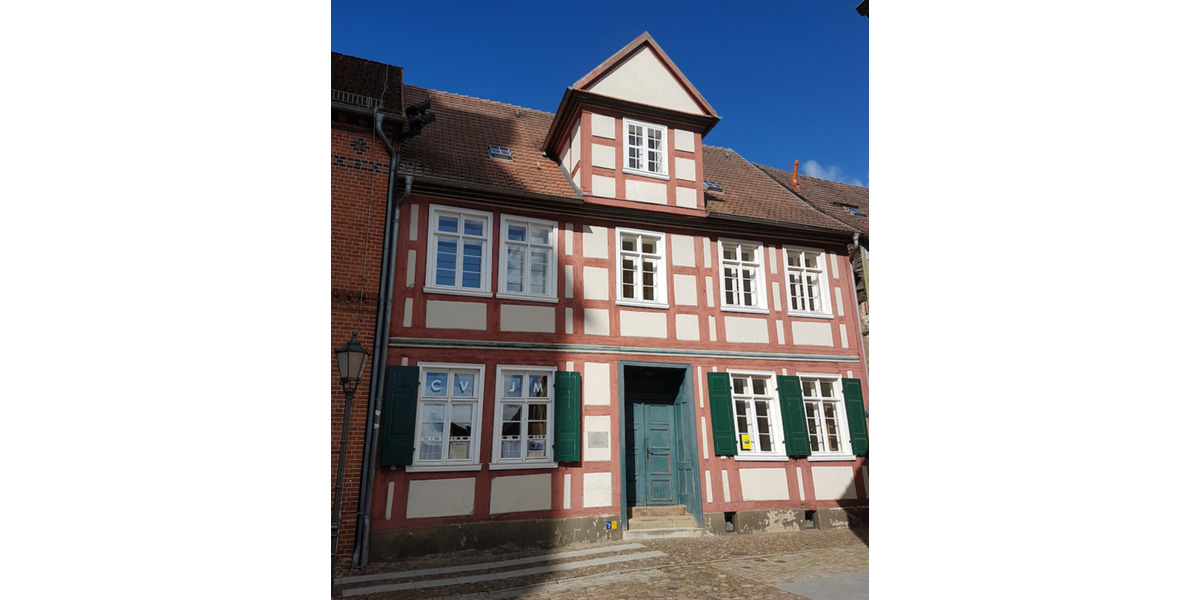 Dachgeschoßwohnung Wittstock/Dosse Dosse - 2 Zimmer, 67 m&sup2;, 500&euro; | Angebot:24875009