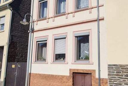 Haus Traben-Trarbach Traben - 4 Zimmer, 146 m&sup2;, 295.000&euro; | Angebot:25797883