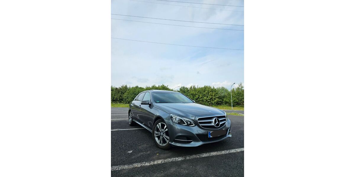 Mercedes-Benz E 220 214.500 km 14.250 &euro; Windhagen 53578