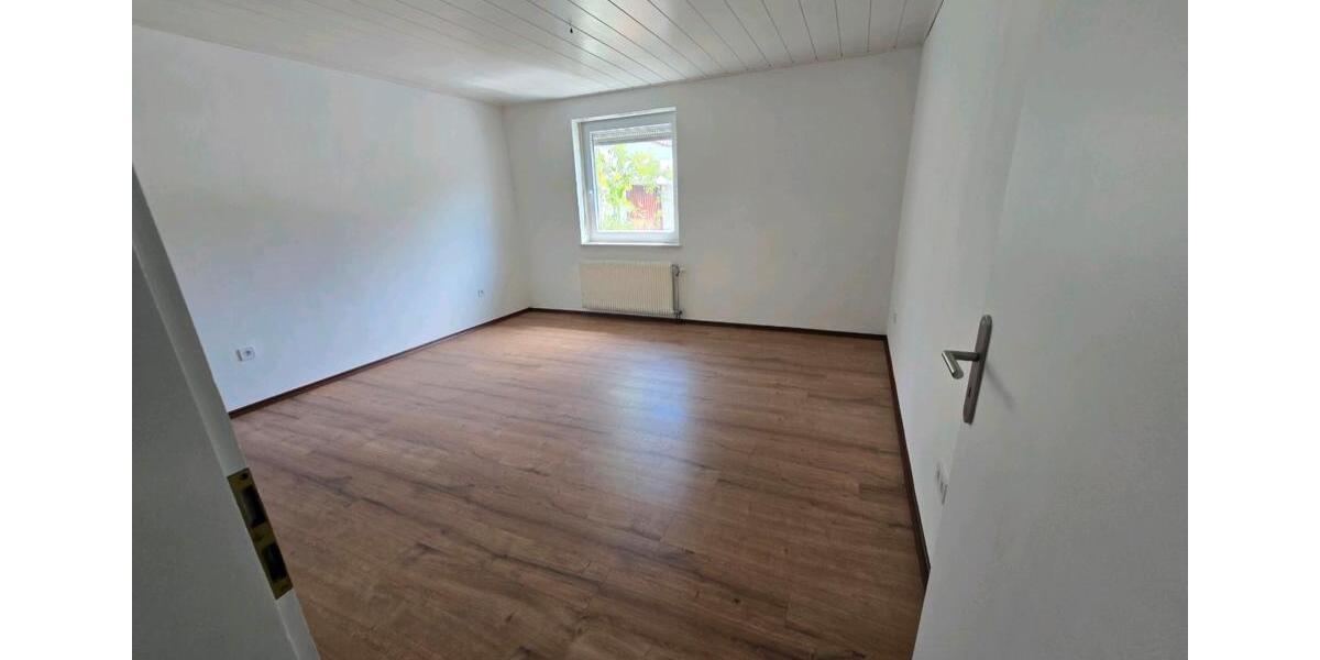 Mehrfamilienhaus, Wohnhaus Schnaittenbach - 6 Zimmer, 193 m&sup2;, 366.000&euro; | Angebot:27024453