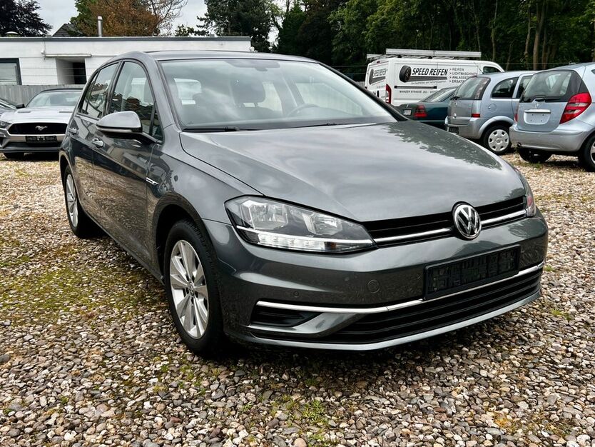 VW Golf 65.498 km 13.900 € Bonn 53179