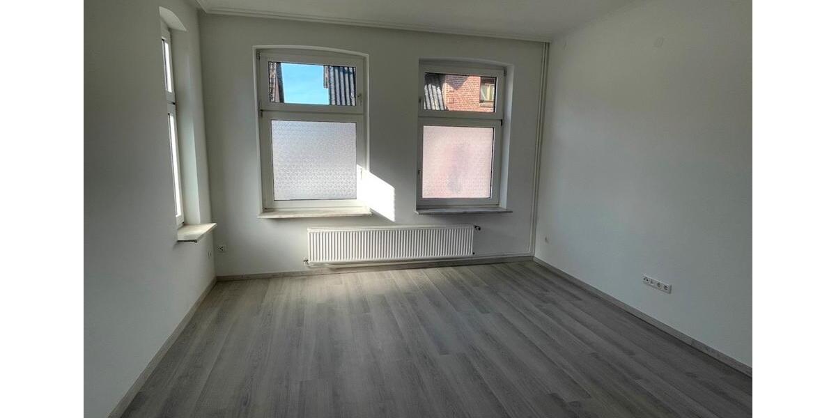 Erdgeschoßwohnung Bad Bramstedt - 3 Zimmer, 74 m&sup2;, 1.300&euro; | Angebot:26089270