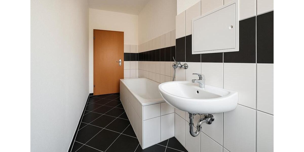 Etagenwohnung Rudolstadt - 3 Zimmer, 60 m&sup2;, 410&euro; | Angebot:25976848