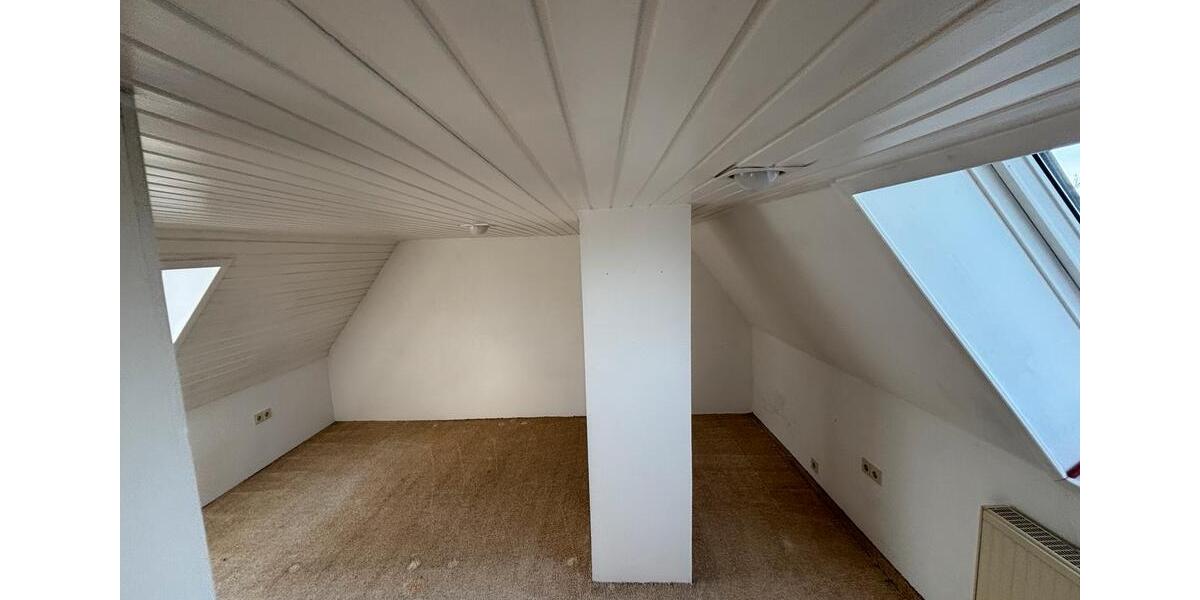 Doppelhaushälfte (95 m²) mit viel Potential 4 zimmer