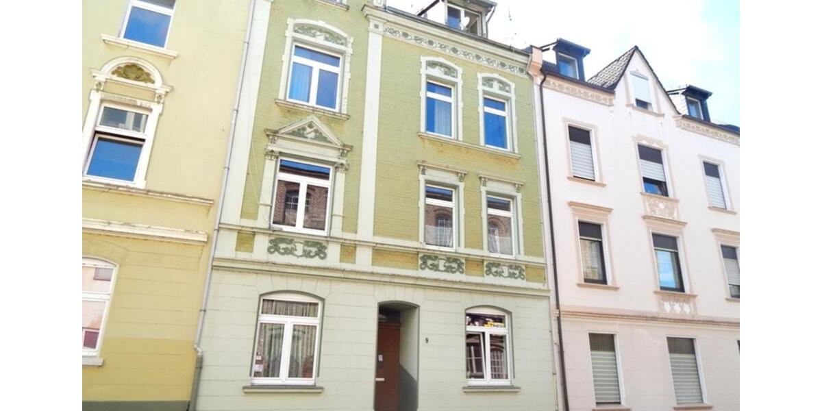 GEMÜTLICHE DACHGESCHOSSWOHNUG IN STADTNAHER LAGE 1 zimmer