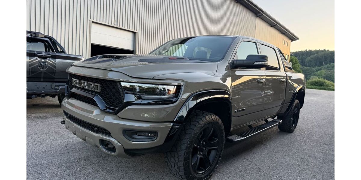 Dodge RAM 46.000 km 59.900 &euro; Treuchtlingen 91757