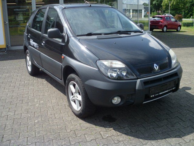 Renault Scenic 138.950 km 4.200 € Blomberg 32825