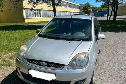 Ford Fiesta 233.000 km 850 &euro; Bad Berleburg 57319