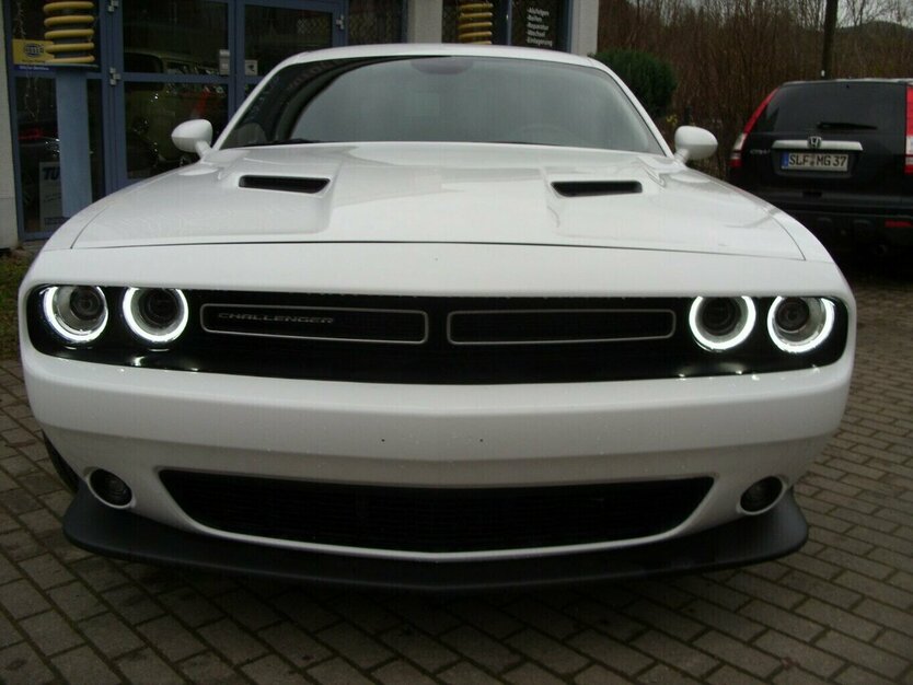 Dodge Challenger 3,6 Leder,Kamera,Sitzheizen 21.000 km 29.990 € Rudolstadt 07407