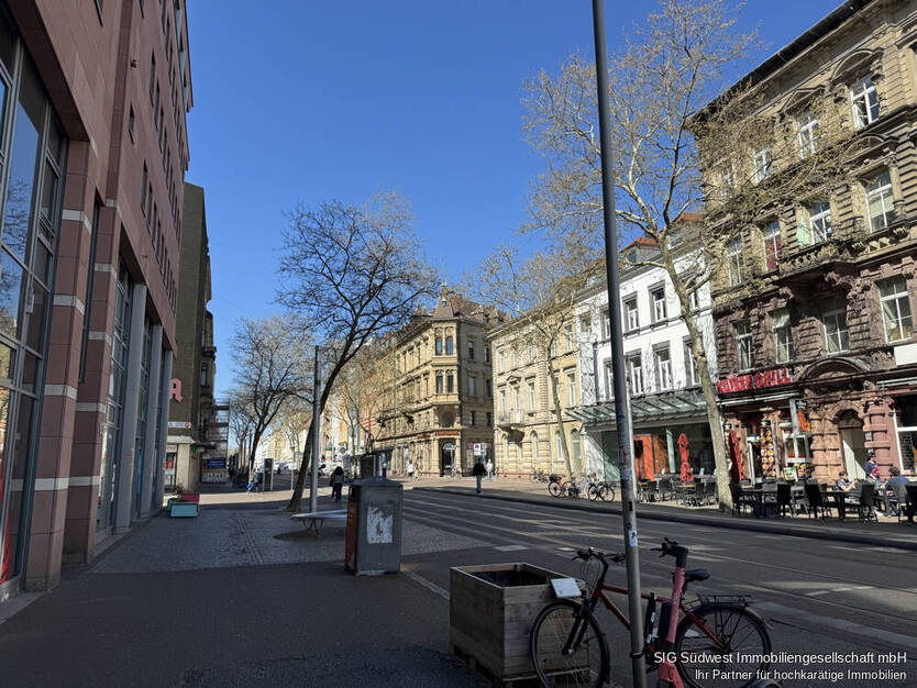 MFH 5 Wohnungen 2 Läden für Investoren direkt in AA-Lage direkt Fußgängerzone Karlsruhe.
