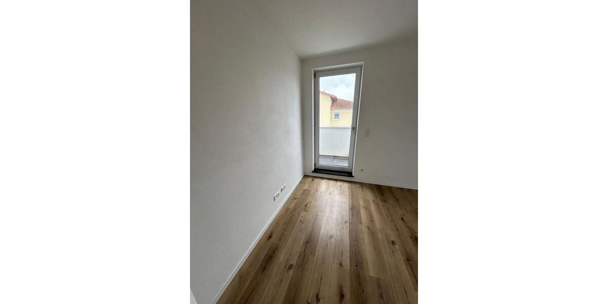 Einfamilienhaus Regenstauf - 3 Zimmer, 78 m&sup2;, 1.350&euro; | Angebot:26212468