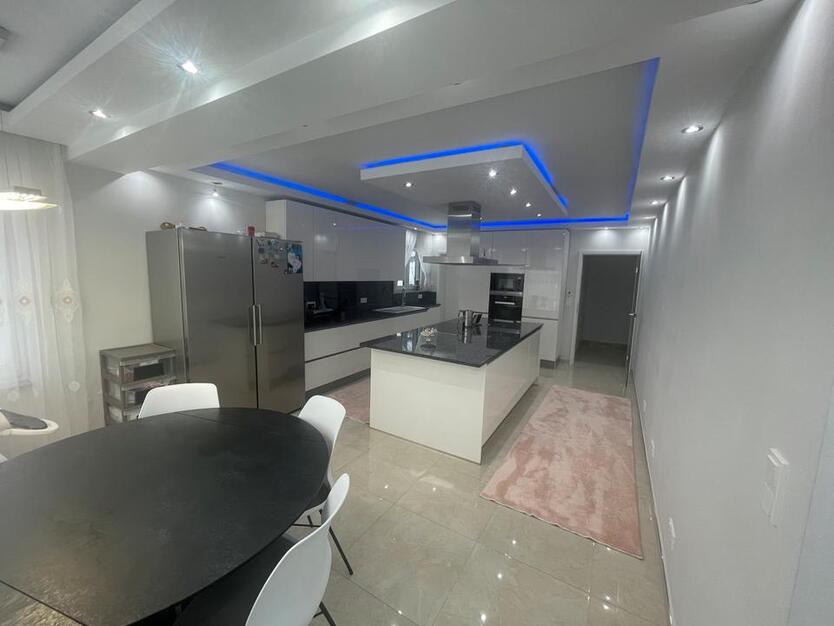 Einfamilienhaus mit 2020 qm grünstückfläche
