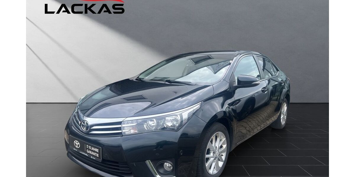Toyota Corolla 122.000 km 12.990 &euro; Wesel 46485