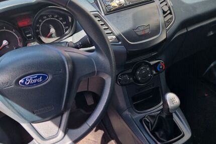 Ford Fiesta 62.000 km 5.300 &euro; Frechen 50226