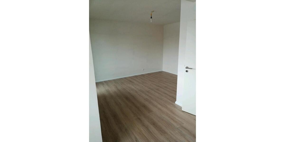 Reihenhaus Bad Berleburg - 5 Zimmer, 140 m&sup2;, 950&euro; | Angebot:26335414