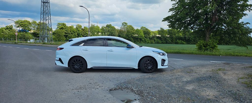 Kia pro ceed / ProCeed 63.000 km 17.250 &euro; Wolfenbüttel 38300