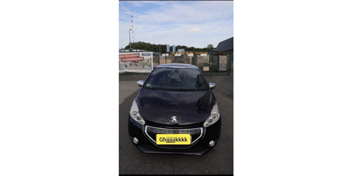 Peugeot 208 98.800 km 8.999 &euro; Aurich 26603