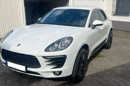 Porsche Macan 139.000 km 26.990 &euro; Offenbach 63069