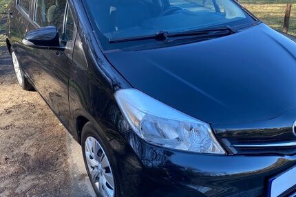 Toyota Yaris 47.000 km 8.300 &euro; Kreuztal 57223