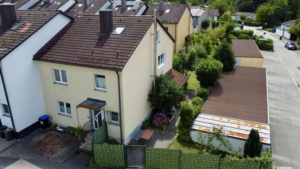 Haus zum Kaufen in Traunreut 495.000 € 165 m² 6 zimmer