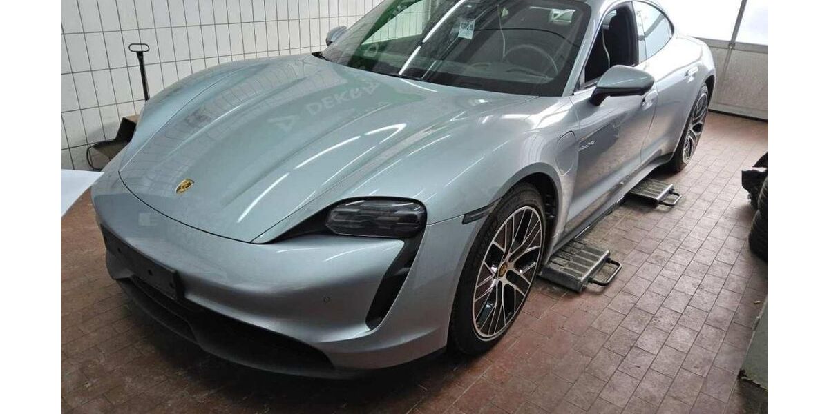 Porsche Taycan 9.371 km 65.864 &euro; Hagen 58091