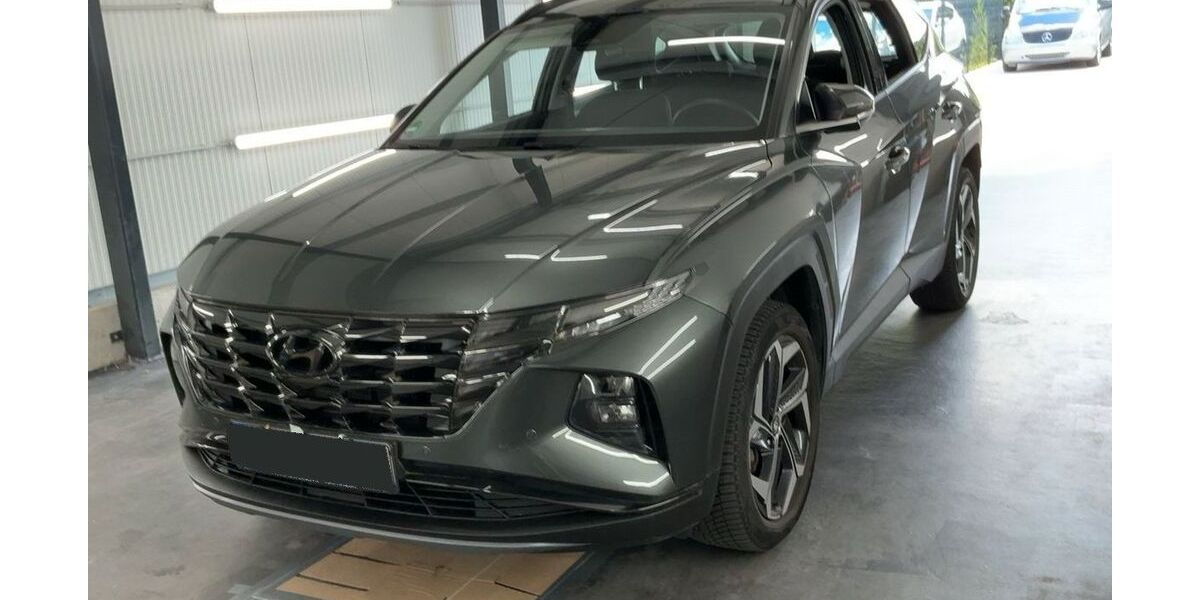 Hyundai TUCSON 28.300 km 22.800 &euro; Siegen 57072