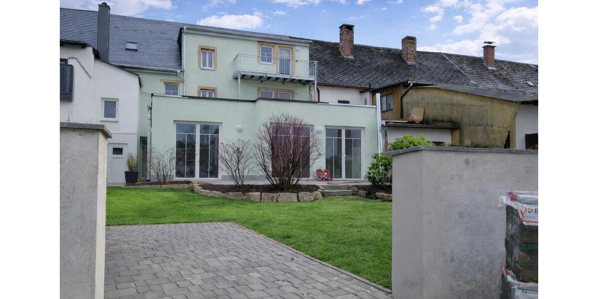 Etagenwohnung Rehau - 4 Zimmer, 145 m&sup2;, 1.140&euro; | Angebot:25143414