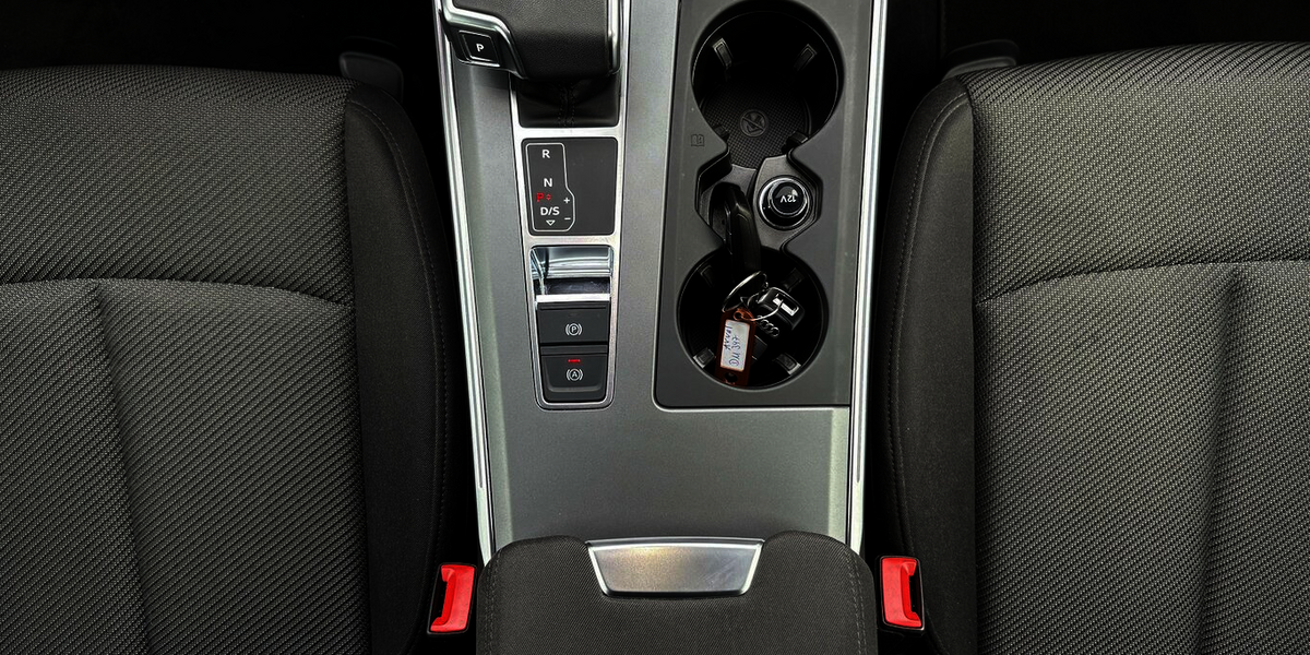 Audi A6 40 TDI BASIS/DSP/AHK/KLIMA/LED/DAB/SHZ/1.HAND 69.941 km 34.900 &euro; Villingen-Schwenningen 78054