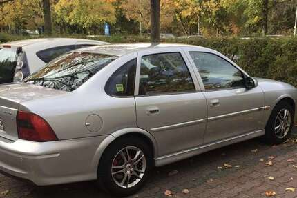 Opel Vectra 209.000 km 1.200 &euro; München 80686