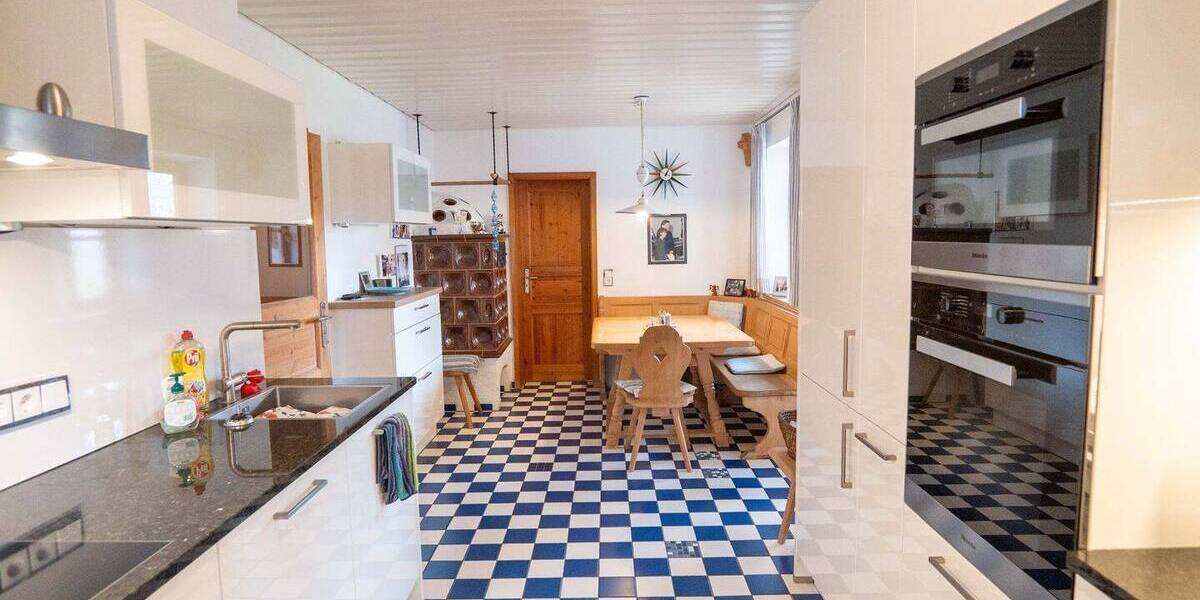 Doppelhaushälfte Tüßling - 6 Zimmer, 186 m&sup2;, 550.000&euro; | Angebot:26358838
