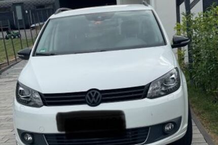 VW Touran 253.000 km 8.900 € Riedern am Wald 79777