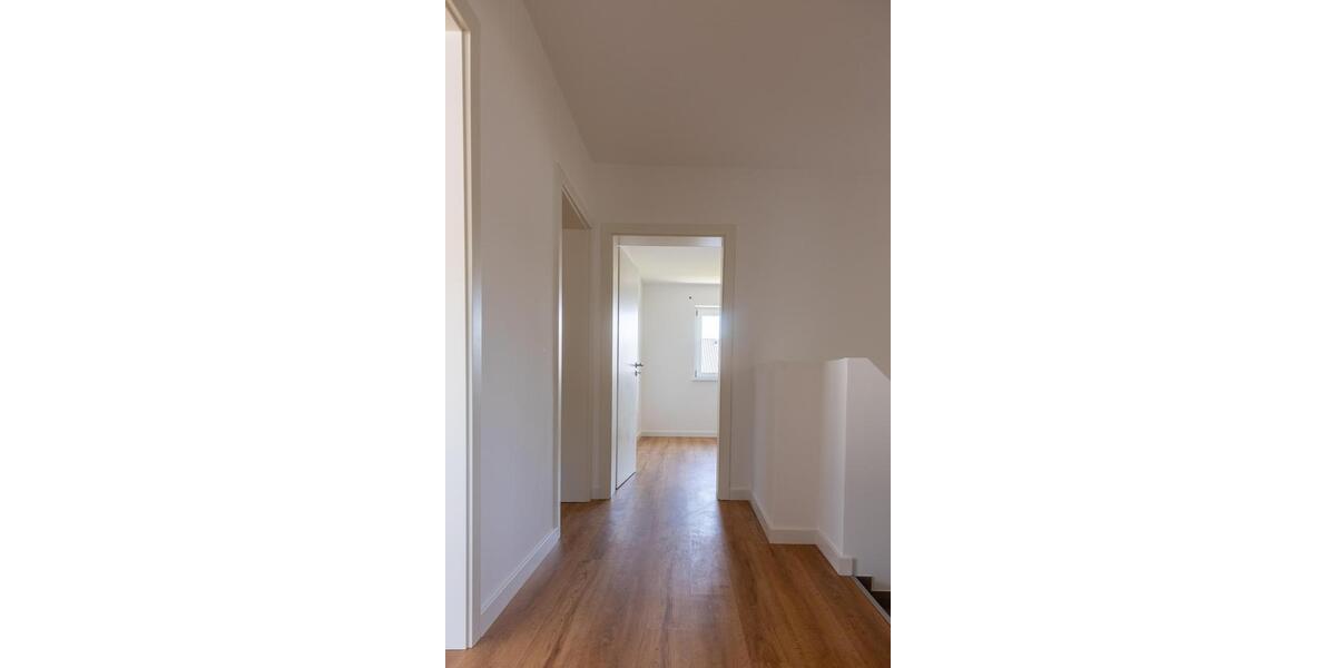 Doppelhaushälfte Simbach am Inn - 7 Zimmer, 150 m&sup2;, 2.050&euro; | Angebot:23404479